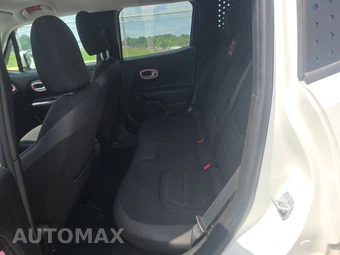 2017 Jeep Renegade Altitude Edition - miniatura 13