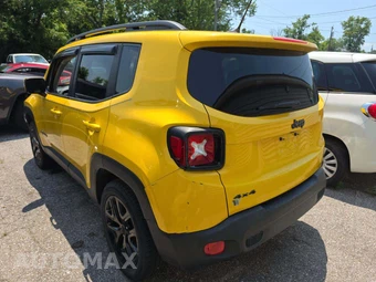 2017 Jeep Renegade Altitude Edition – miniatura 2