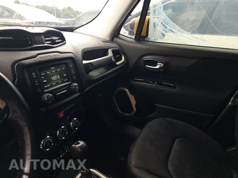 2017 Jeep Renegade Latitude – miniatura 11