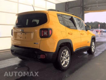 2017 Jeep Renegade Latitude – miniatura 4