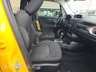 2017 Jeep Renegade Latitude – miniatura 8