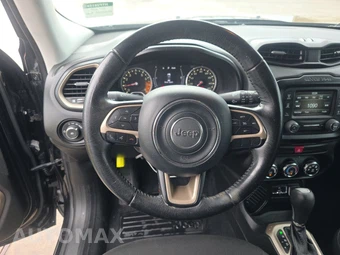 2017 Jeep Renegade Latitude – miniatura 10