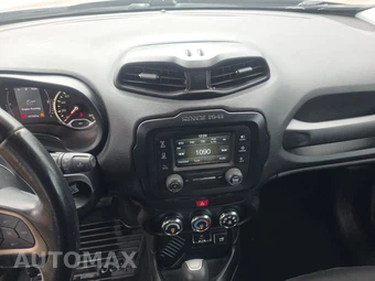 2017 Jeep Renegade Latitude – miniatura 11