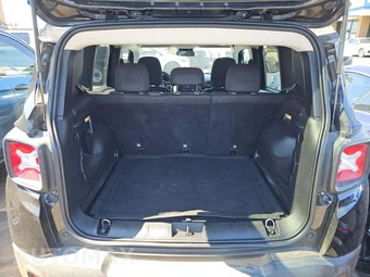 2017 Jeep Renegade Latitude – miniatura 13