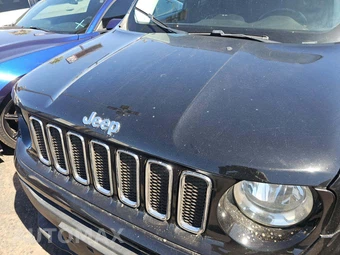 2017 Jeep Renegade Latitude – miniatura 29
