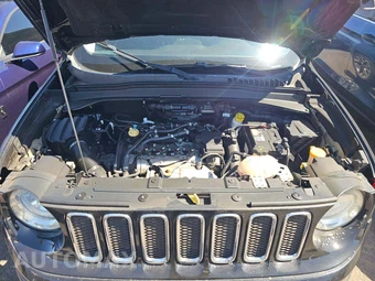 2017 Jeep Renegade Latitude – miniatura 41