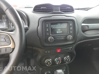 2017 Jeep Renegade Latitude - miniatura 11