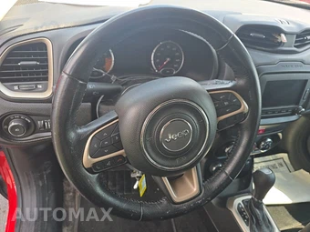 2017 Jeep Renegade Latitude – miniatura 10