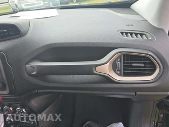2017 Jeep Renegade Latitude – miniatura 16