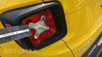 2017 Jeep Renegade Latitude - miniatura 22