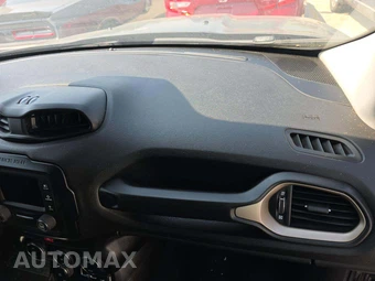 2017 Jeep Renegade Latitude – miniatura 19