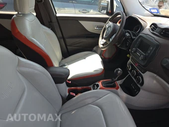 2017 Jeep Renegade Limited – miniatura 8