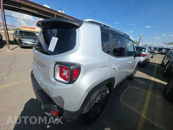 2017 Jeep Renegade Limited – miniatura 4