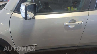 2017 Jeep Renegade Limited – miniatura 24