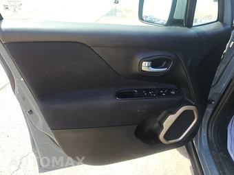 2017 Jeep Renegade Limited – miniatura 9