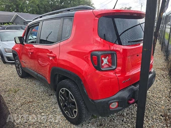 2017 Jeep Renegade Trailhawk – miniatura 2