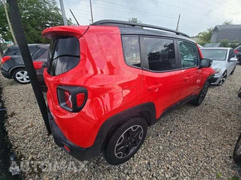 2017 Jeep Renegade Trailhawk – miniatura 3