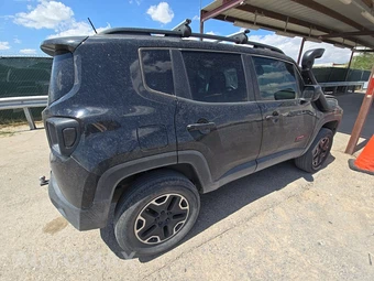 2017 Jeep Renegade Trailhawk – miniatura 4