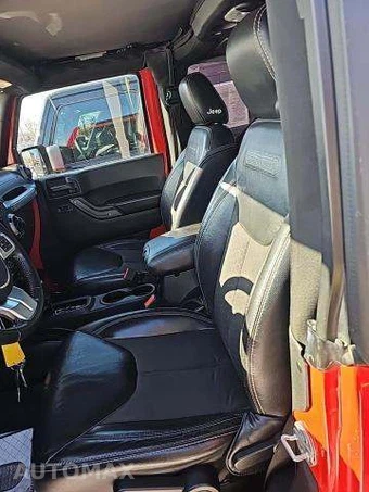 2017 Jeep Wrangler Freedom Edition - miniatura 6