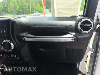2017 Jeep Wrangler Sahara - miniatura 15