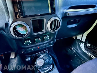2017 Jeep Wrangler Sport - miniatura 12