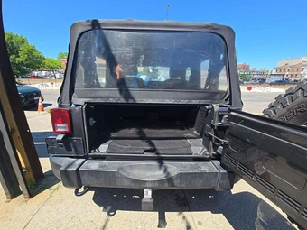 2017 Jeep Wrangler Sport - miniatura 14