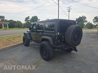 2017 Jeep Wrangler Unlimited Big Bear Edition - miniatura 2