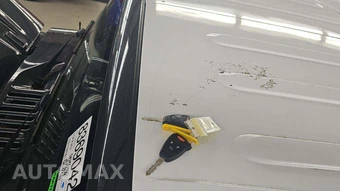 2017 Jeep Wrangler Unlimited Chief Edition - miniatura 17