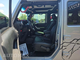 2017 Jeep Wrangler Unlimited Hard Rock Edition - miniatura 6