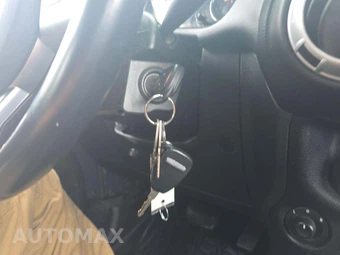 2017 Jeep Wrangler Unlimited Hard Rock Edition - miniatura 8