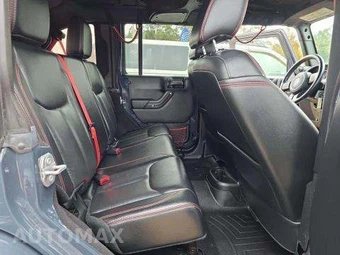 2017 Jeep Wrangler Unlimited Recon Edition - miniatura 16