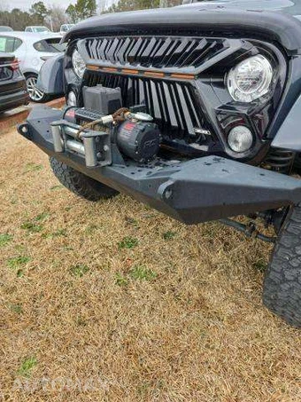 2017 Jeep Wrangler Unlimited Recon Edition - miniatura 21