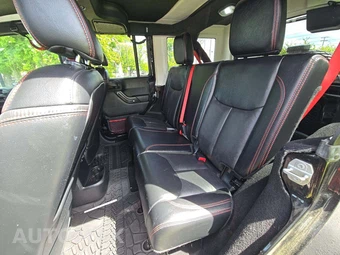 2017 Jeep Wrangler Unlimited Recon Edition - miniatura 13