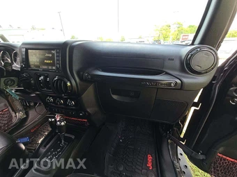 2017 Jeep Wrangler Unlimited Recon Edition - miniatura 19