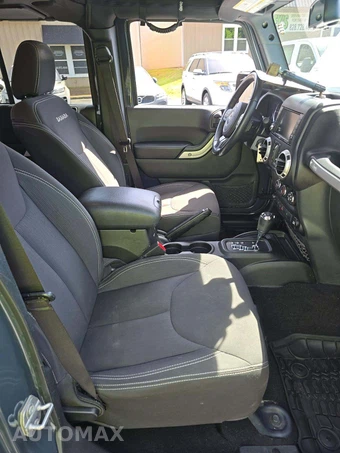 2017 Jeep Wrangler Unlimited Sahara - miniatura 18
