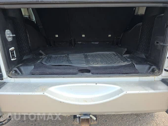 2017 Jeep Wrangler Unlimited Sahara – miniatura 16