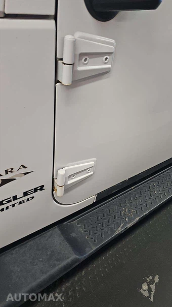 2017 Jeep Wrangler Unlimited Sahara – miniatura 28