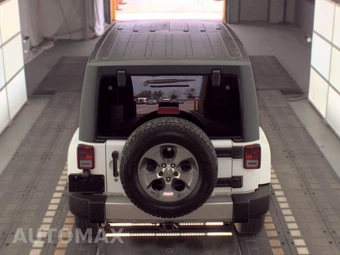 2017 Jeep Wrangler Unlimited Sahara – miniatura 5