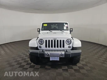 2017 Jeep Wrangler Unlimited Sahara - miniatura 2