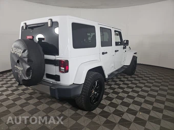 2017 Jeep Wrangler Unlimited Sahara - miniatura 4