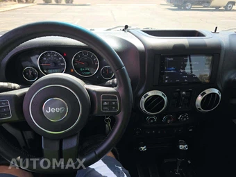 2017 Jeep Wrangler Unlimited Sahara - miniatura 10