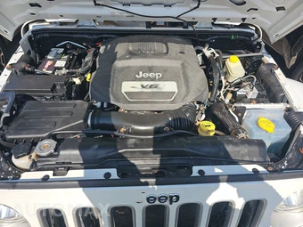 2017 Jeep Wrangler Unlimited Sahara - miniatura 15