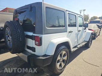 2017 Jeep Wrangler Unlimited Sahara - miniatura 4