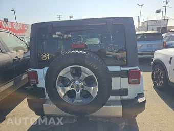 2017 Jeep Wrangler Unlimited Sahara - miniatura 5