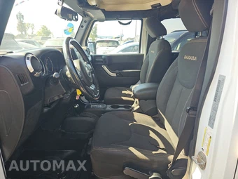 2017 Jeep Wrangler Unlimited Sahara - miniatura 7