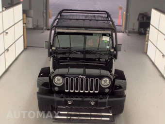2017 Jeep Wrangler Unlimited Sahara - miniatura 2