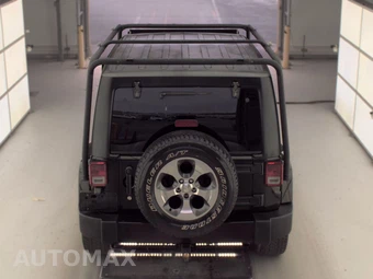 2017 Jeep Wrangler Unlimited Sahara - miniatura 5