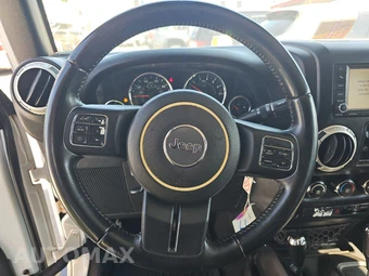2017 Jeep Wrangler Unlimited Sahara - miniatura 10