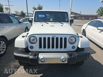 2017 Jeep Wrangler Unlimited Sahara - miniatura 2