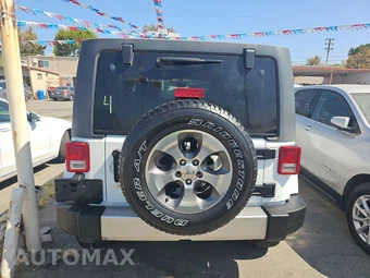 2017 Jeep Wrangler Unlimited Sahara - miniatura 5